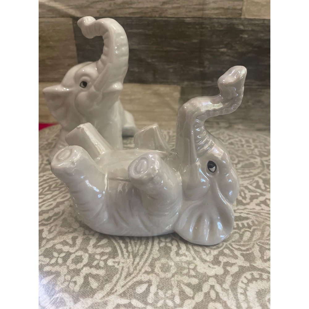 Vintage White Iridescent Ceramic Elephant Figurines Set of 2 Good Luck Decor - Picture 4 of 5